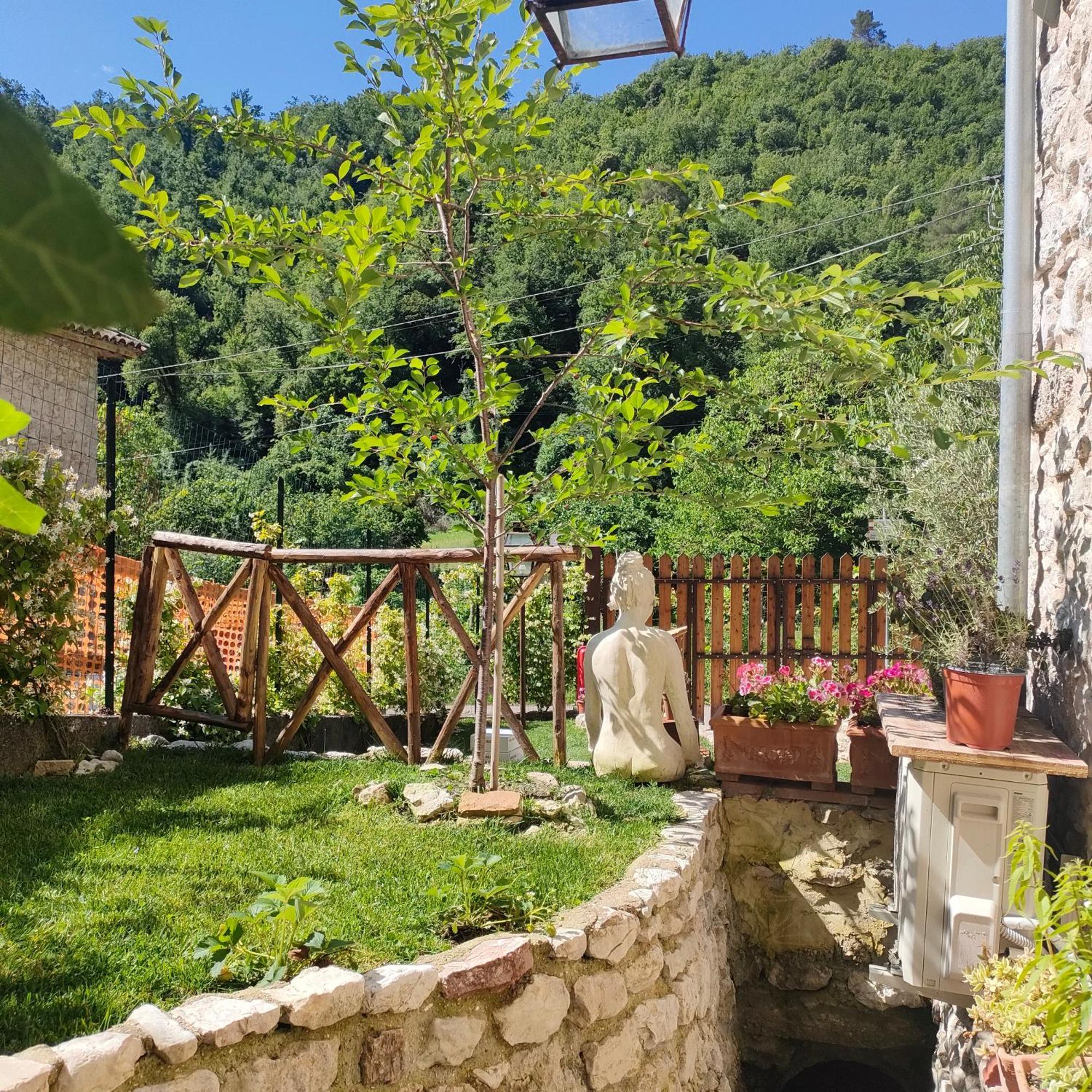 Appartamento Umbria Valnerina , Il Tartuffo, Near Spoleto Scheggino Camera foto